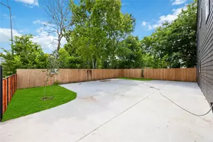 4562 Teton St, Houston, TX 77051 - Photo 8
