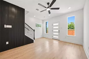 4562 Teton St, Houston, TX 77051 - Photo 10
