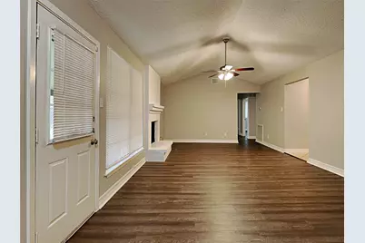 6907 Foxside Lane, Humble, TX 77338 - Photo 2