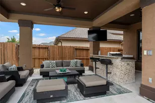 18611 N Frio River Cir, Cypress, TX 77433 - Photo 28