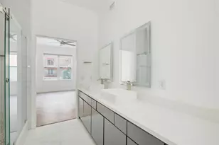300 St Joseph Pkwy, Houston, TX 77002 - Photo 16