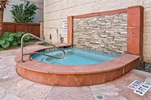 300 St Joseph Pkwy, Houston, TX 77002 - Photo 24