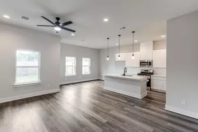 13130 Perennial Springs Drive, Houston, TX 77048 - Photo 2
