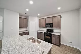 14224 Grand Hls Dr, Conroe, TX 77303 - Photo 10