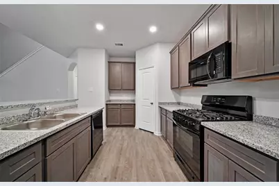 14224 Grand Hills Drive, Conroe, TX 77303 - Photo 12