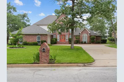 123 Crown Colony Drive, Lufkin, TX 75901 - Photo 2