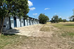1627 W Fm-351, Beeville, TX 78102 - Photo 16