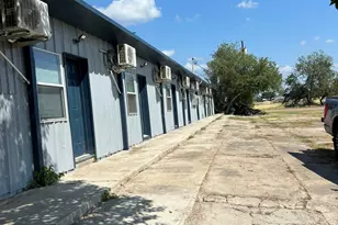 1627 W Fm-351, Beeville, TX 78102 - Photo 12