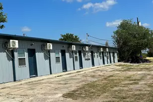 1627 W Fm-351, Beeville, TX 78102 - Photo 18