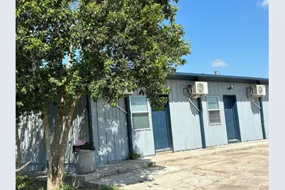 1627 W Fm-351 #15, Beeville, TX 78102 - Photo 1