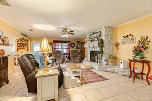 229 Yaupon Dr, Brazoria, TX 77422 - Photo 4