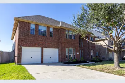 2705 Haleys Comet Ct Court, Deer Park, TX 77536 - Photo 2