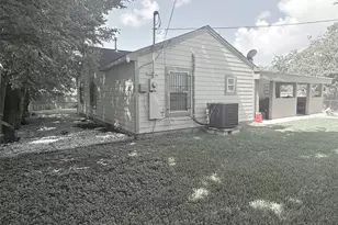 5103 Northridge Dr, Houston, TX 77033 - Photo 10