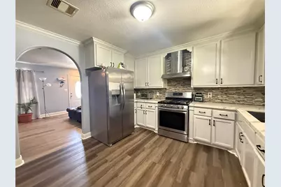 5103 Northridge Drive, Houston, TX 77033 - Photo 22