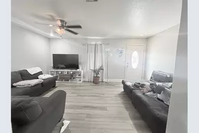 5103 Northridge Drive, Houston, TX 77033 - Photo 18