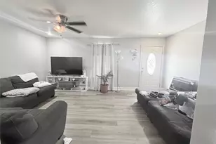 5103 Northridge Dr, Houston, TX 77033 - Photo 18