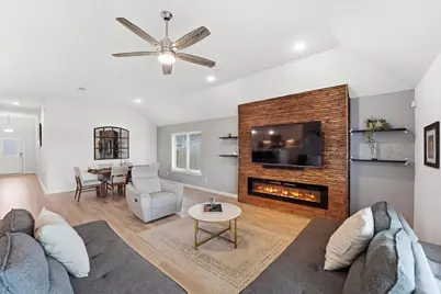 8611 Pier Cove Drive, Cypress, TX 77433 - Photo 4