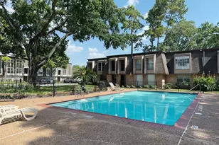 12633 Memorial Dr, Houston, TX 77024 - Photo 2