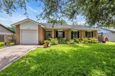 2535 Jeb Stuart Court, League City, TX 77573 - Photo 2