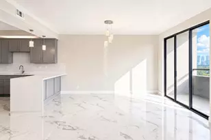 651 Bering Dr, Houston, TX 77057 - Photo 10