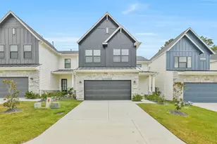 352 Summer Pl Dr, Montgomery, TX 77356 - Photo 1
