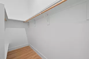 404 E 37th St, Houston, TX 77018 - Photo 32