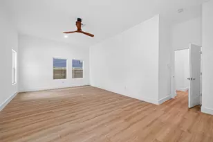 404 E 37th St, Houston, TX 77018 - Photo 26