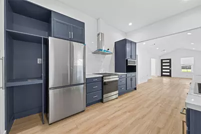 404 E 37th Street, Houston, TX 77018 - Photo 14