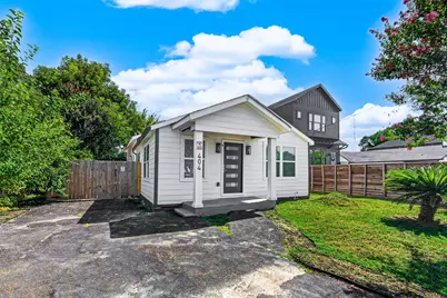 404 E 37th Street, Houston, TX 77018 - Photo 1
