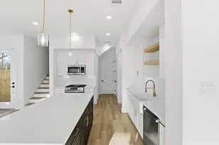 2604 Winbern St, Houston, TX 77004 - Photo 8