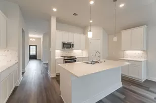 10289 S Goshawk Trl, Conroe, TX 77385 - Photo 16