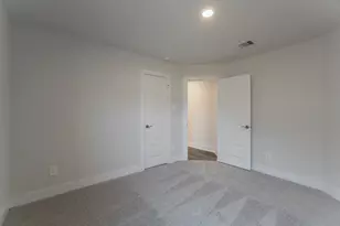 10289 S Goshawk Trl, Conroe, TX 77385 - Photo 34