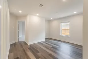 10289 S Goshawk Trl, Conroe, TX 77385 - Photo 18