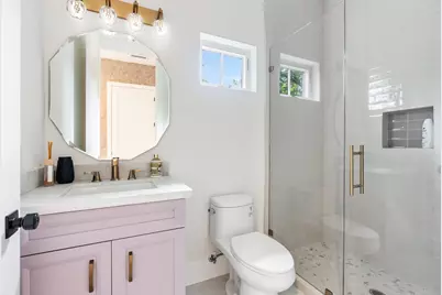 1011 Wynnwood Lane, Houston, TX 77008 - Photo 40
