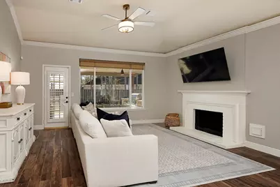 11 E Summer Storm Circle, The Woodlands, TX 77381 - Photo 12