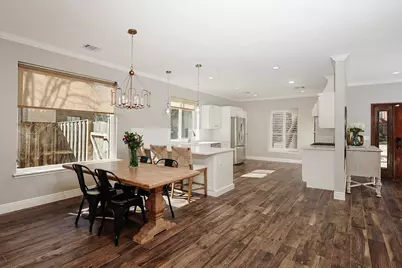 11 E Summer Storm Circle, The Woodlands, TX 77381 - Photo 10