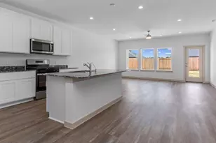 1039 Great Barracuda Ln, Alvin, TX 77511 - Photo 4
