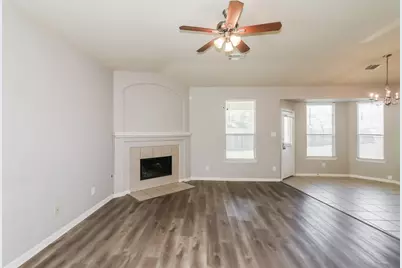 5915 Ranch Riata Court, Katy, TX 77449 - Photo 4