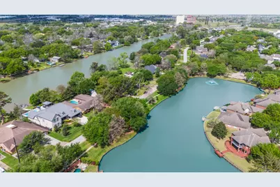 522 Oyster Creek Drive, Sugar Land, TX 77478 - Photo 42