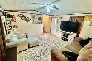 1535 Bayview Dr, Palacios, TX 77465 - Photo 6