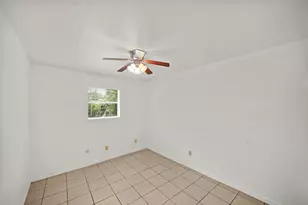 6116 Octavia St, Houston, TX 77026 - Photo 18