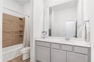 9423 Pelican Clf Ct, Houston, TX 77365 - Photo 14