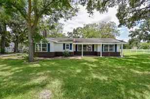 1410 S Columbia Dr, West Columbia, TX 77486 - Photo 4