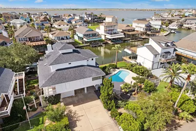 1330 Coral Way, Tiki Island, TX 77554 - Photo 40