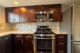 10428 Hammerly Blvd, Houston, TX 77043 - Photo 8