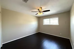 10428 Hammerly Blvd, Houston, TX 77043 - Photo 26