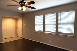 10428 Hammerly Blvd, Houston, TX 77043 - Photo 4