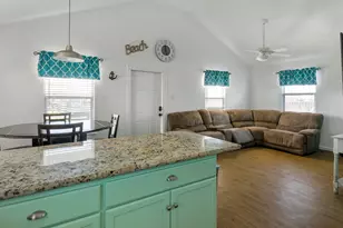 1110 Treaty Dr, Surfside Beach, TX 77541 - Photo 6