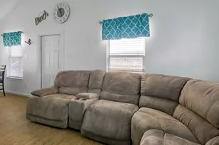 1110 Treaty Dr, Surfside Beach, TX 77541 - Photo 8