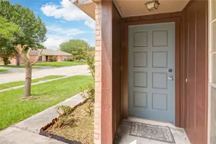 19326 Plantain Dr, Katy, TX 77449 - Photo 4
